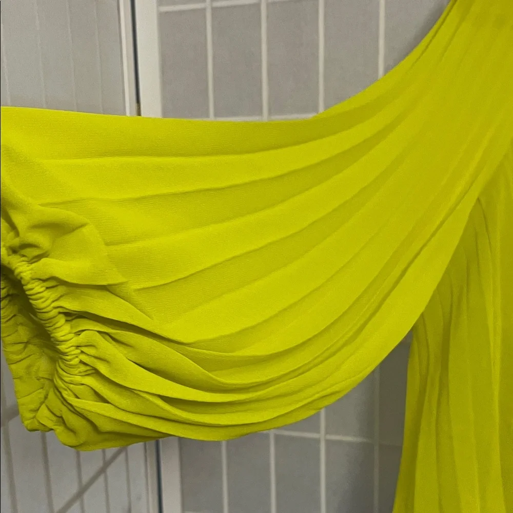 Zara Bright Pleated Blouse lime/yellow color - Picture 4 of 8